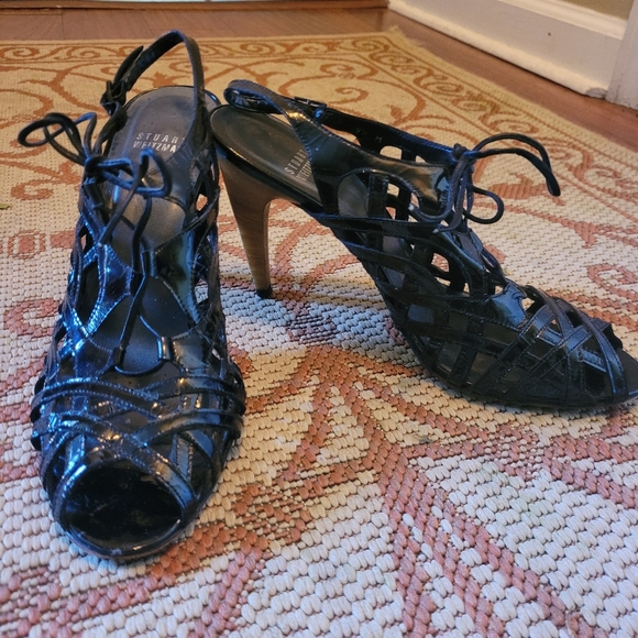 Shoes - Picture 2 of 3